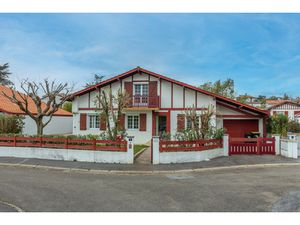 Maison Saint Jean de luz au calme.