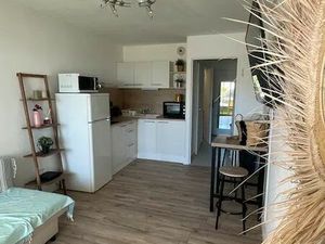 Studio à louer à l'année