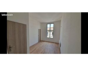 Beau T2 non meublé au centre Bergerac