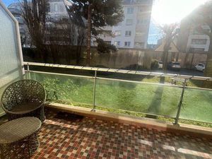 Studio meublé refait à neuf avec terrasse plein sud + parking fermé