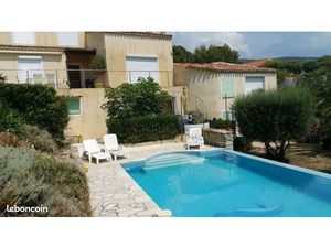 T2 CEYRESTE 40 m2 dans VILLA Piscine Barbecue