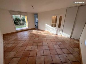 3 Pièces · 69 m²3 Pièces  69 m² · centre ville · Saint Rémy Les Chevreuse ·