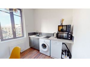 Grand T1 Rive Droite refait à neuf