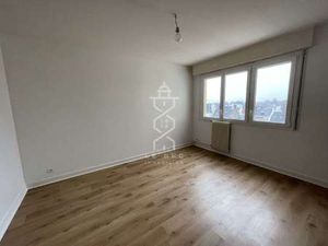 Location Appartement 2 pièces à Lorient (56100) : à louer 2 pièces / 42m² Lorient