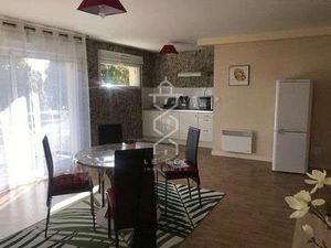 Location Appartement 3 pièces Meublé à Lorient (56100) : à louer 3 pièces Meublé / 61m² Lo