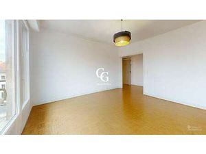 Vente Appartement 5 pièces à Nantes Breil - Malville (44000) : à vendre 5 pièces / 94m² Na