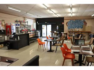 Vente locaux professionnels 200 m² à Auxerre (89000)  75 000 €