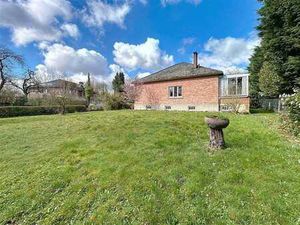 Erpent : maison avec beau potentiel sur 9 ares