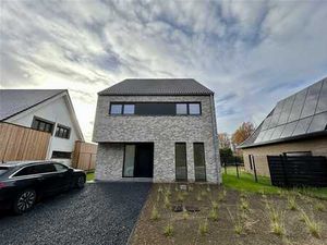 OPEN HUIS Zat. 20/12 Nieuwbouwwoning met 4 slpks te huur