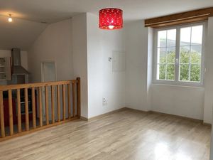 Location appartement 3 pièces 54 m² à Béhorléguy (64220)  333 €