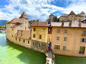 2 pièces centre historique ANNECY