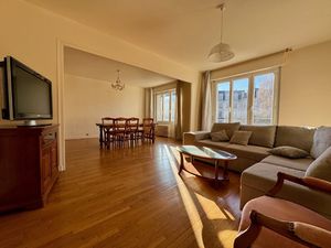 À vendre Spacieux appartement T5 de 116 m2 Emplacement i