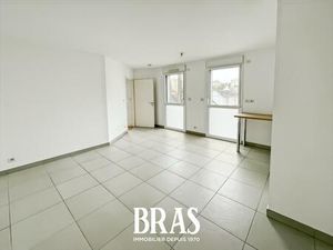 NANTES - CROISSANT - Référence #3138