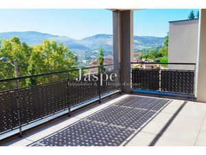 Saint-Jean-Bonnefonds : Bel appartement 3 pièces avec terras