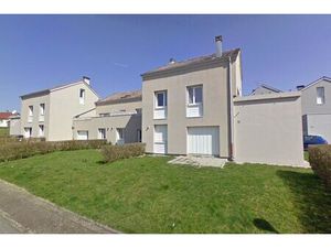 T2 AVEC GARAGE ET JARDIN