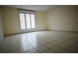 Location maison  75.12 m² T-3 à Eppeville  610 €