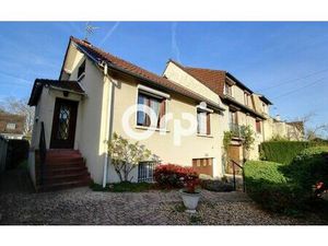 Maison Trappes 93 m² T-4 à vendre  305 000 €