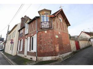 Maison de ville en briques. Années 1900. 6 pièces