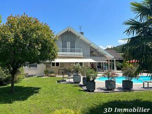 Secteur DOUVAINE (74140)  situé dans un quartier calme à vendre très belle maison d’archit