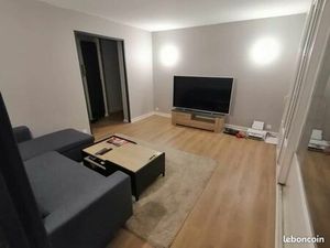 Apparemment T4 3 chambres