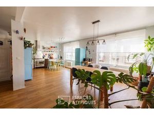 Esprit maison de ville : duplex atypique avec jardin partagé