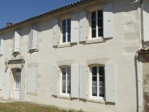 Les MATHES 17570 Maison à louer à l'année