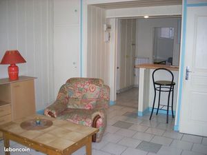 F 2 meublé debut rue pont a mousson metz