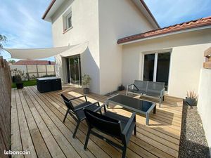 Maison individuelle au calme proche centre bourg