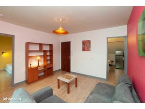 Vichy F2 meublé toutes charges comprises