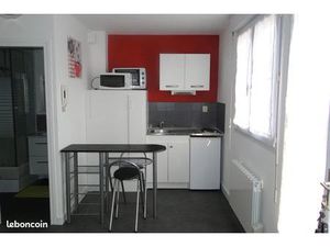 Studio meublé lumineux avec parking