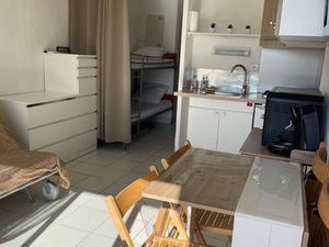 Studio cabine vue port