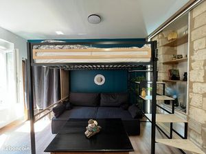 Studio 4 - meublé 25 m² – moderne et très bien équipé – 1er étage – hyper centre Saint-Que