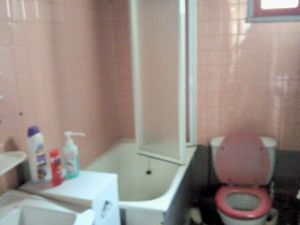 Loue chambre lit une place  télé et vie libre