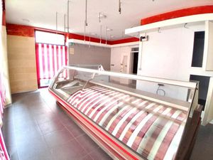Location locaux professionnels 2 pièces 80.05 m² à Castillon-la-Bataille (33350)  750 €