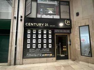 VITRINE PROMOTIONNELLE A LOUER