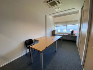 Location locaux professionnels 17.65 m² à Pau (64000)  400 €