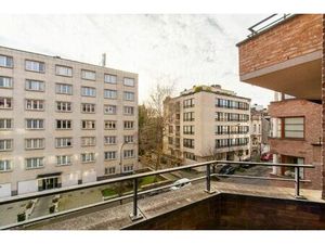 Appartement à louer avec terrasse et 1 chambre   Auderghem (VBD62598)