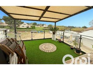 Location appartement  69 m² T-2 à Saint-Paulet-de-Caisson  700 €