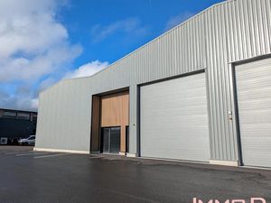 Location locaux professionnels 261 m² à Thaon-les-Vosges (88150)  1 500 €