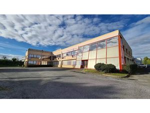 Location locaux professionnels 31 pièces 1062.55 m² à Albi (81000)  5 500 €