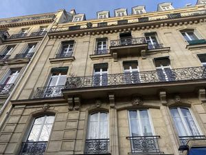 Location locaux professionnels 90 m² à Paris 16ème (75016)  5 000 €