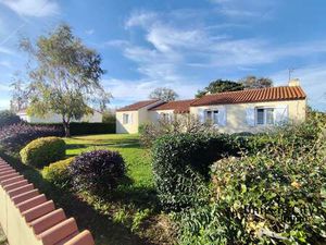 Vente Maison Piscine à Saint-Mars-de-Coutais (44680) : à vendre Piscine / 115m² Saint-Mars