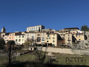 A vendre Cipières (06) duplex de 85 m2  de 4 pièces  3 chamb