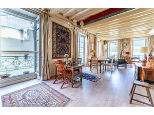 SAINT-GERMAIN-EN-LAYE Centre ville - Duplex 5 pièces