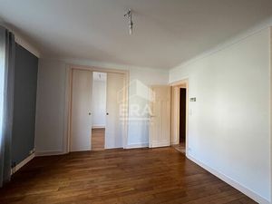 A vendre  Immeuble composée de 2 appartements à Périgueux à Clos Chassaing.
