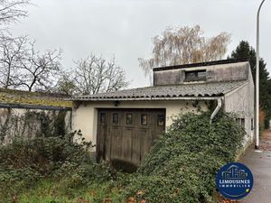 Garage avec superbe potentiel de transformation en habitation