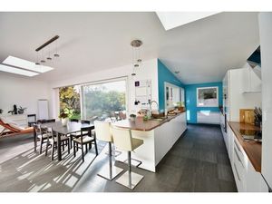 A vendre MONTESSON Centre ouest maison 6 chambres  200 m²  terrasse  jardin