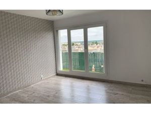 Location appartement  m² T-2 à Compiègne  750 €