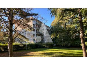 F3 avec vue sur Parc + grande cave + Box fermé