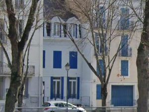 Immeuble à vendre NERIS LES BAINS (03)